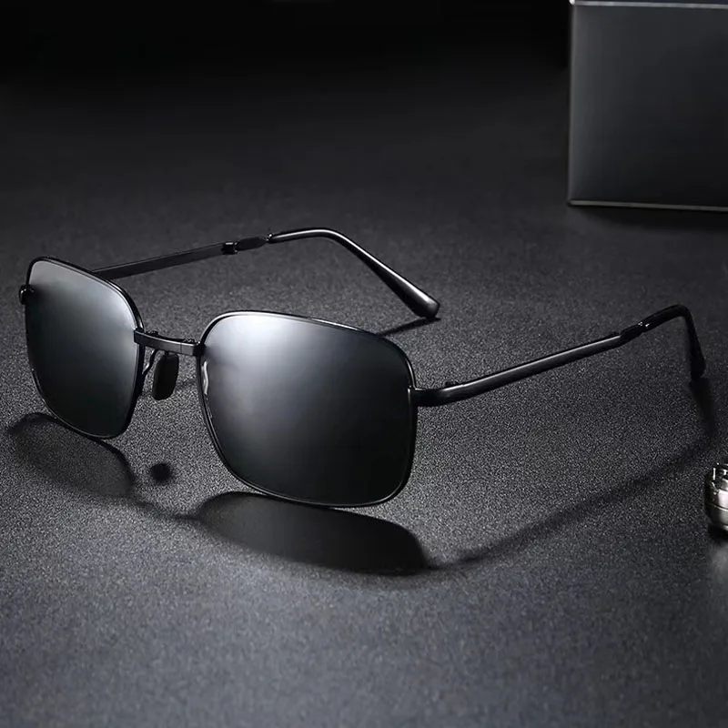 

New Small Frame Fold Square Sunglasses Men's Polarized Metal Sun Glasses Men Photochromic Fashion Eyewear UV400 Oculos De Sol