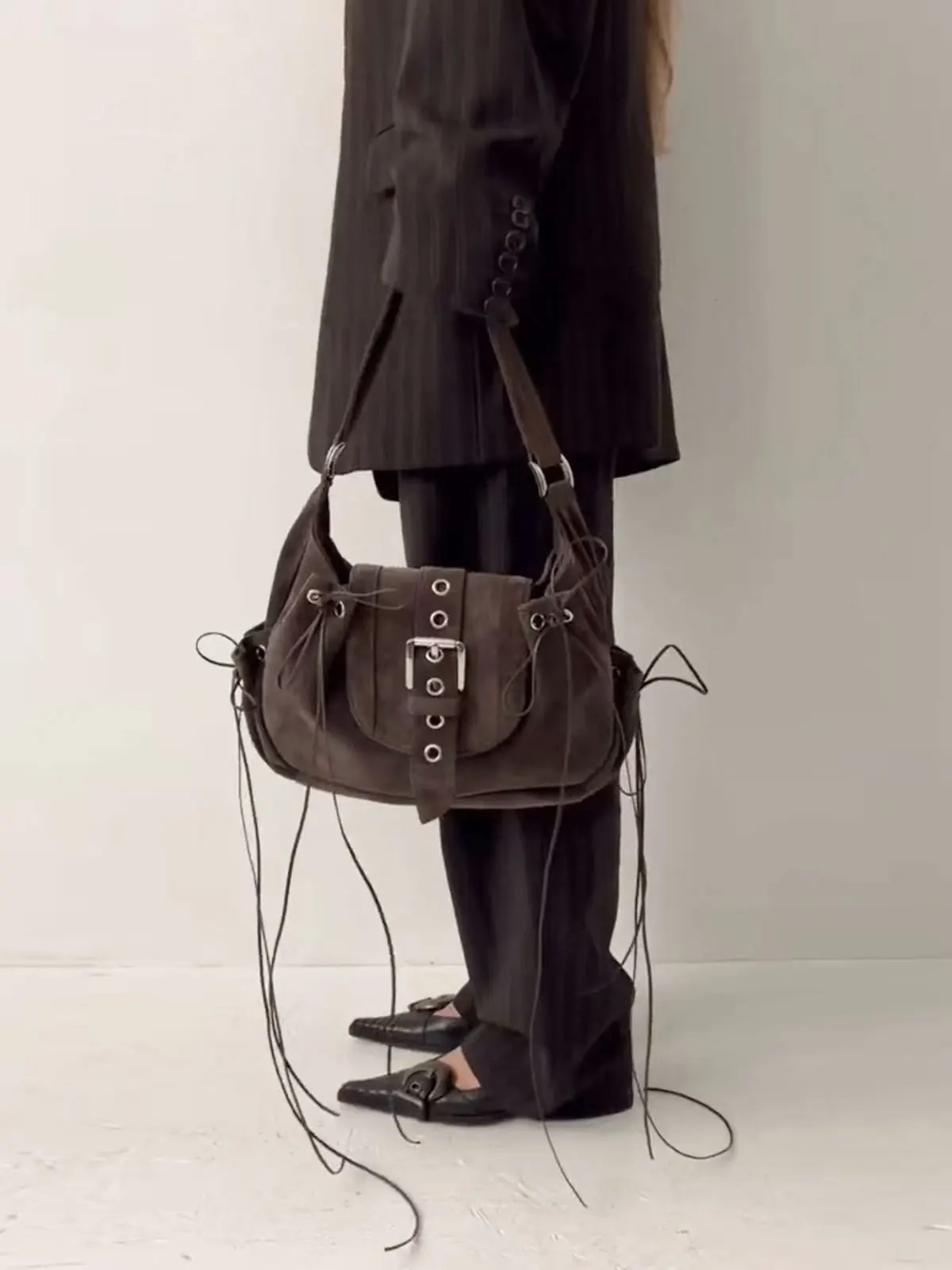 NEW Retro Nubuck Leather Underarm Bag Women's Autum Winter New Fashion Shoulder Bag Temperament tassel Versatile Crossbody Bags