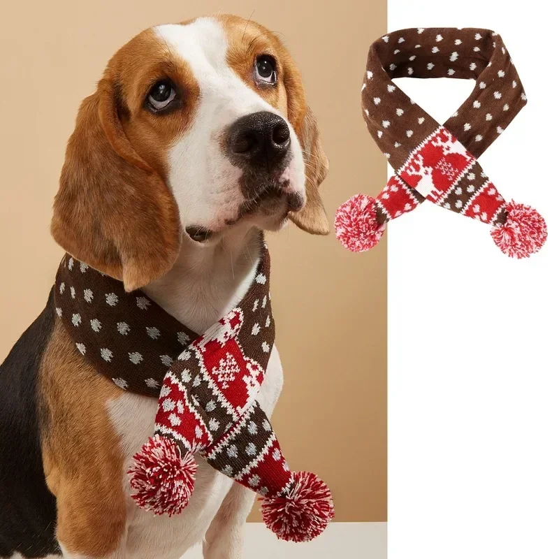 Christmas Knitted Pet Scarf Elk Pattern with Striped Pom Poms for Dogs Cats Festive Winter Pet Accessories for Holidays