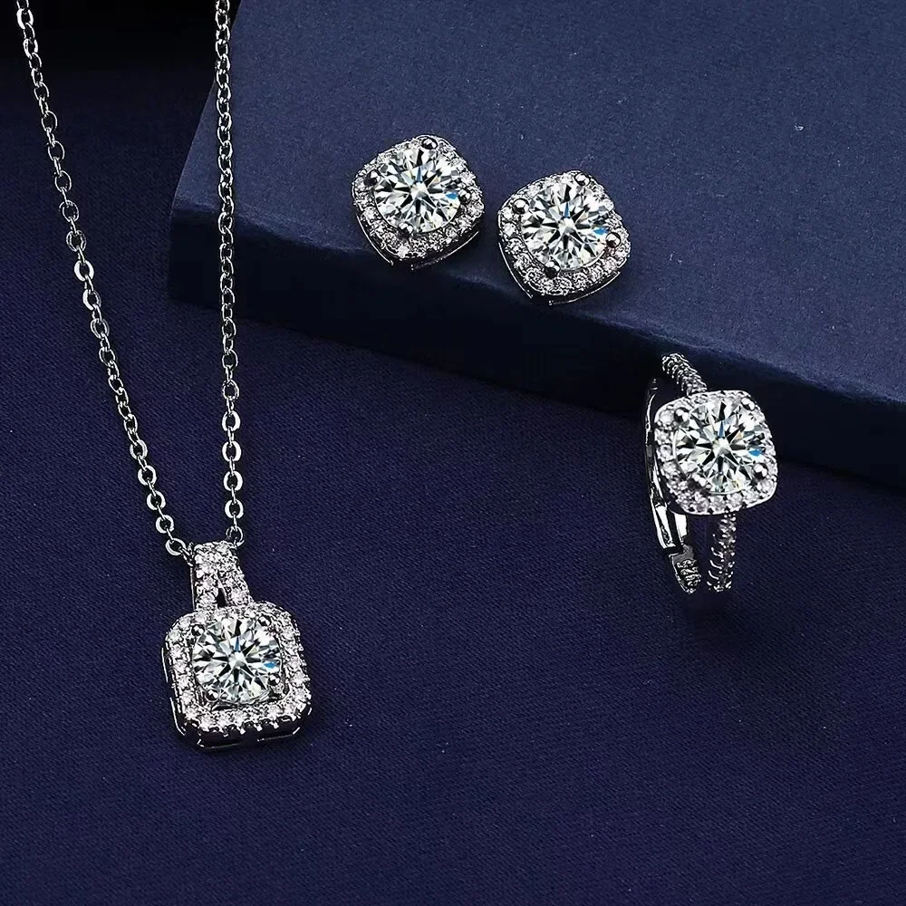 Cube Jewelry Ensemble - Lifestyle Shot