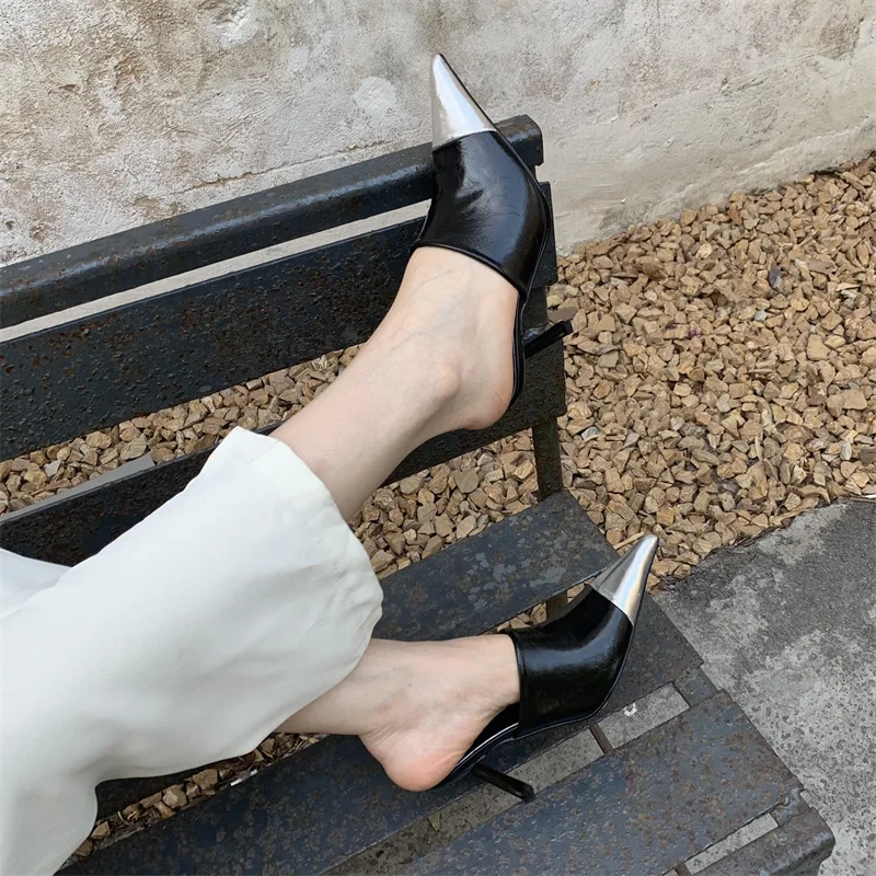 2024 New Summer Fashion Silver Women Slippers Thin Low Heels Female Pointed Toe Design Slip On Summer Ladies Mules Slides Shoes