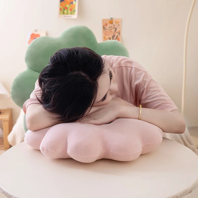 Рисунок 6 - Симпатичная плюшевая подушка в