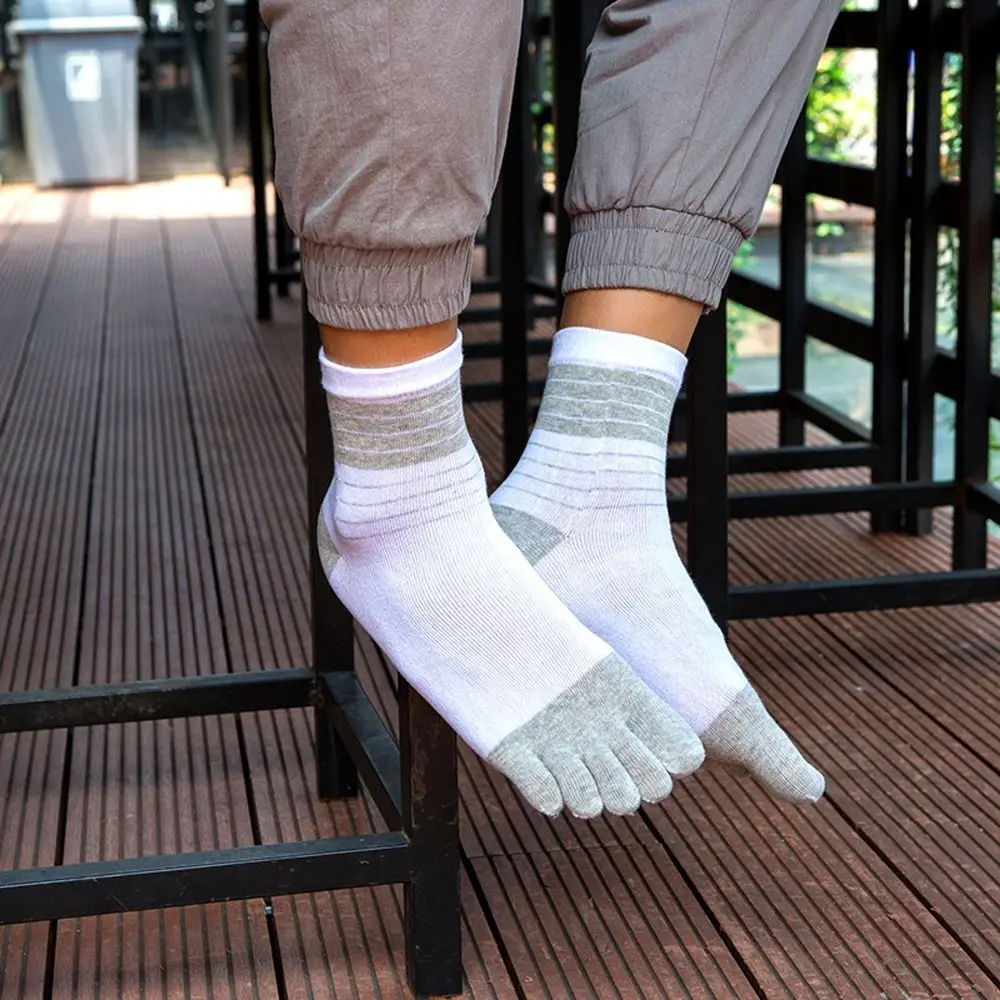

Antibacterial Sport Middle Tube Comfortable Cotton Casual Five Finger Socks Socks With Toes Man Socks Stripe Hosiery