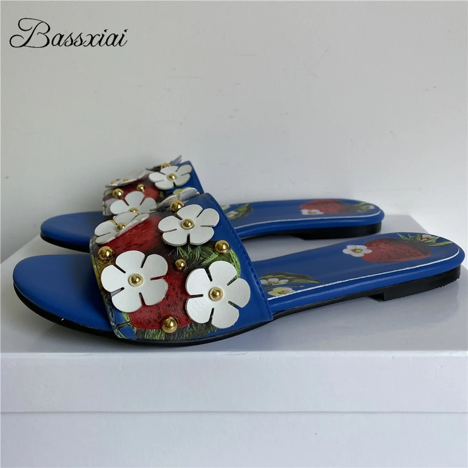 

Luxury Rivet Flower Women Slippers Flat Heel Genuine Leather Print Slip-on Outwear Mules For Girls Summer