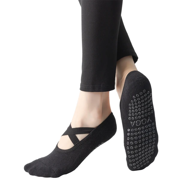 Calcetines de Yoga para mujer, medias de algodón y silicona,  antideslizantes, toalla de agarre para Pilates - AliExpress