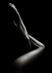 Elegant Monochrome Nude Art Canvas - Bedroom Wall Decor - 40x60cm No Frame (Black)