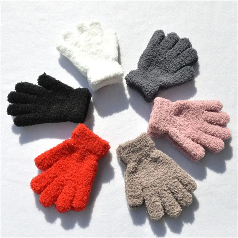 Hot Sale 0-11 Years Old Kids Winter Coral Plush Gloves Baby Full Fingers Soft Warm Candy Colors Mittens For Boys Girls