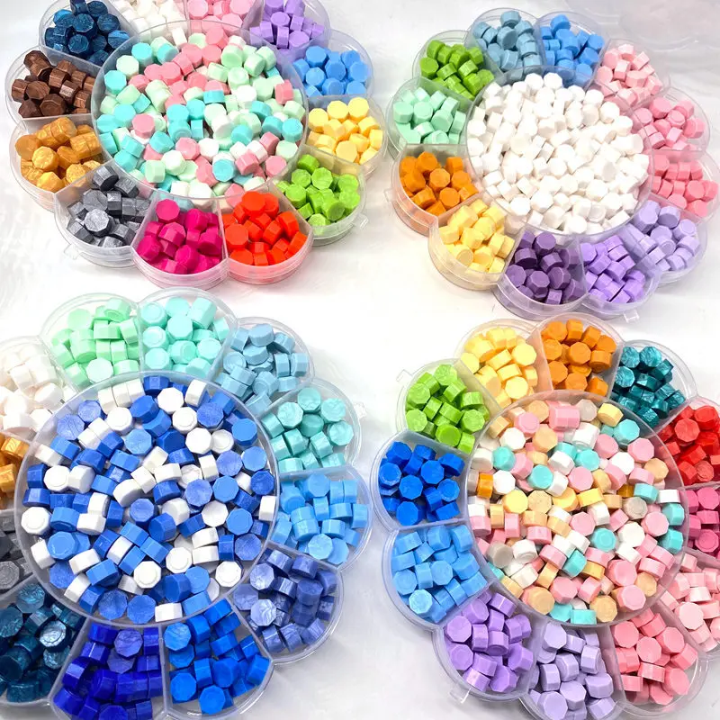 

13-grid Flower-shaped Boxed Refractory Paint Particles Envelope Mixed Color Packaging for Wax Seal Stamp Custom Stamps