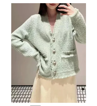 

Green V-neck Knit Cardigan For Women 2023 Winter Fresh Single Breasted Long Sleeve Sweater With Pockets