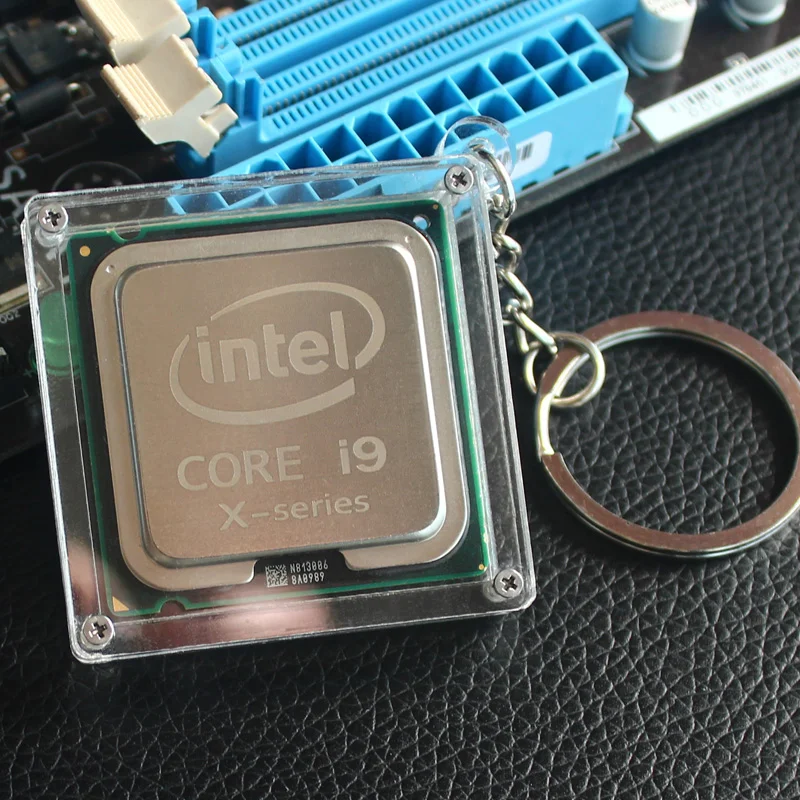 レジンアート　CPUキーホルダー インテルCPUをキーホルダー化の作り方(LGA775編) - BTOパソコン.jp