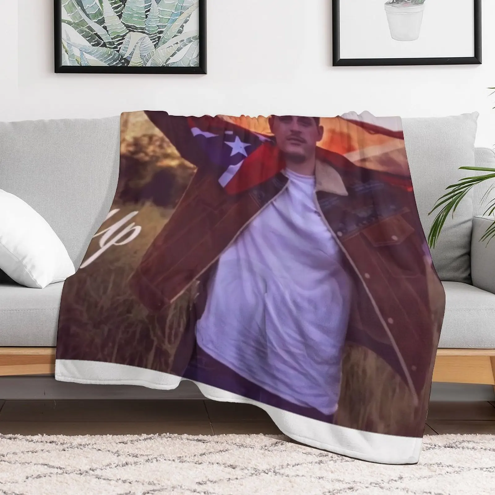 Ryan Upchurch ������ ���, ķ�� ħ�� ���, ���� ħ�� ���