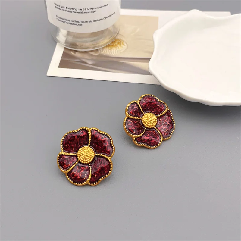 

European And American Retro Medieval Court Style Red Enamel Flower Shape Earrings For Women Luxury Earrings Plating 18k Gold