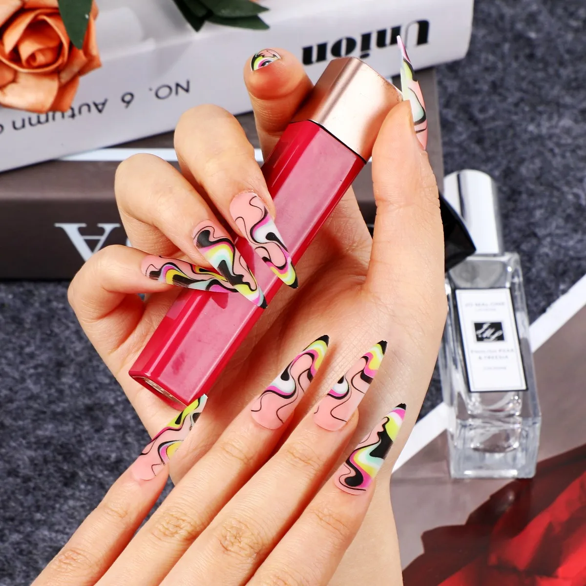 

False Nail European American Nail Colorful Pattern Graffiti Wearing Nail Ballet Finger Nail Enhancement 24Pcs Set Boxed