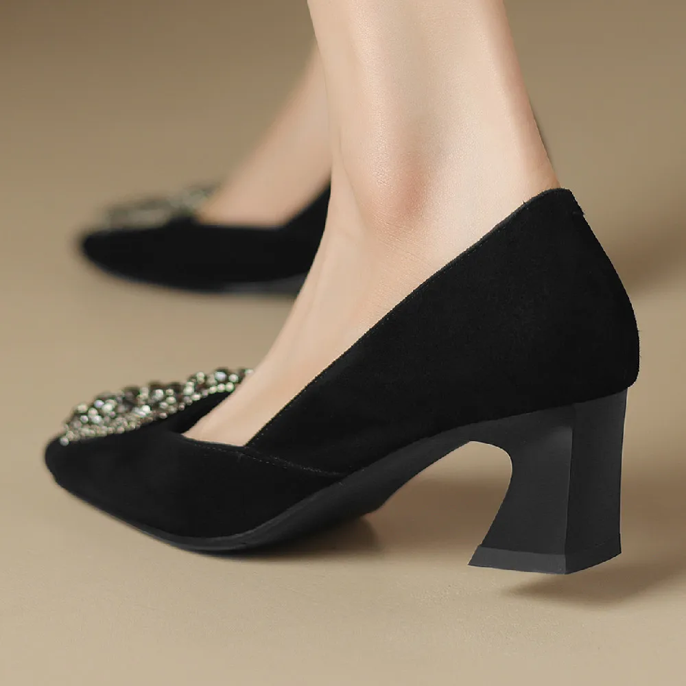 

Элегантные женские вечерние туфли-лодочки из натуральной замши, кожаные туфли на толстом среднем каблуке 5 см с квадратным носком, без застежки, на каблуке с кристаллами и пряжкой