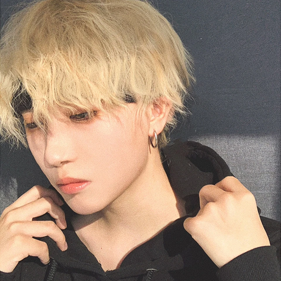 Synthetic Short Wig Black Blonde for Women and Men