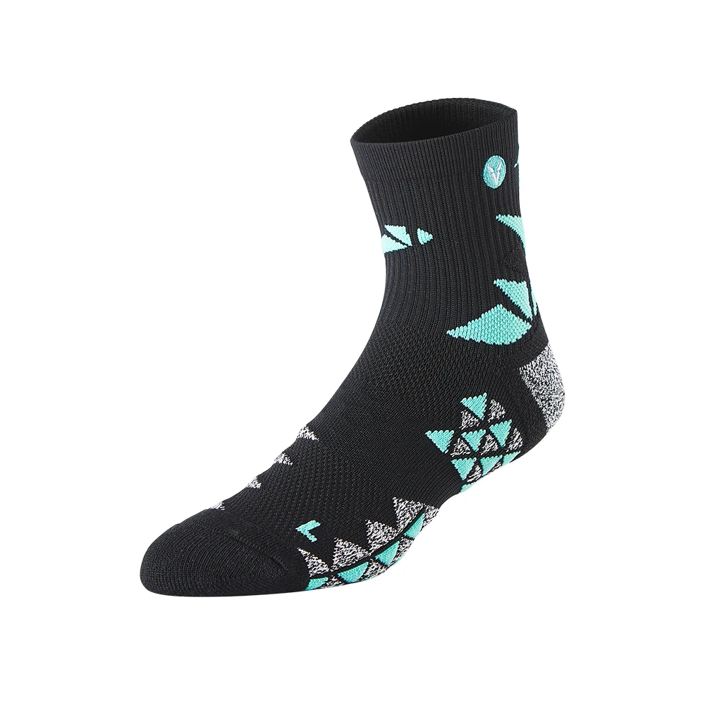 Professional Mid-calf Grip Socks Image 9