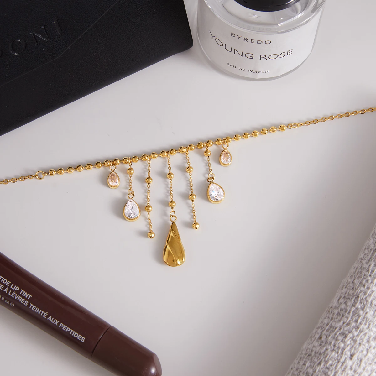Youthway Classic Short Tassel Water Drop Zircon Pendant Necklace For Women Minimalist 18K Gold Plated Stainless Steel Necklace 5