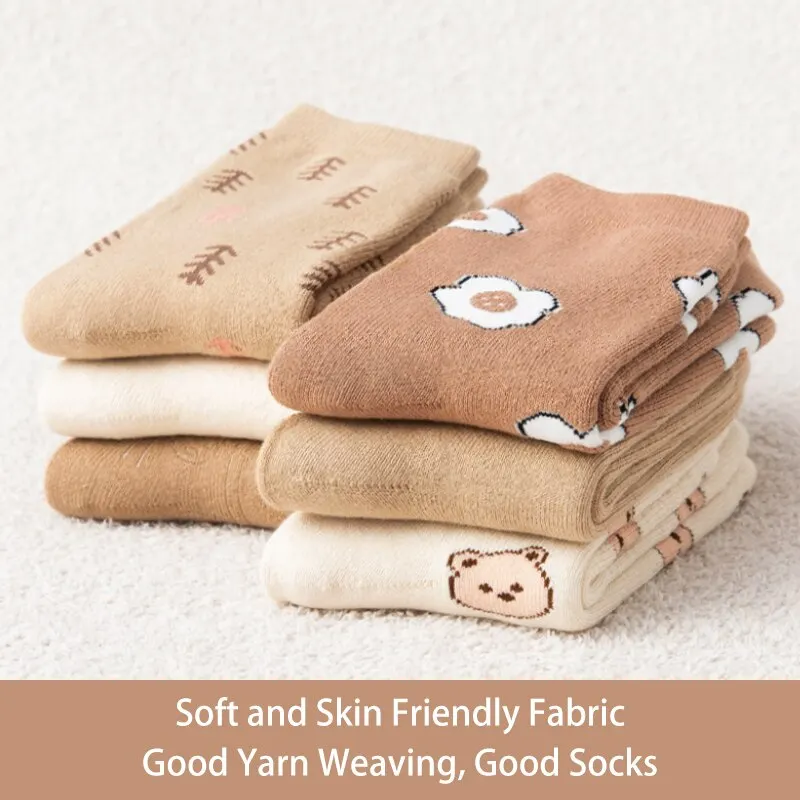 6 Pairs of Women Is Autumn and Winter Fleece Thickened Warm Sweet and Comfortable Cartoon Animal Mid-tube Socks 4