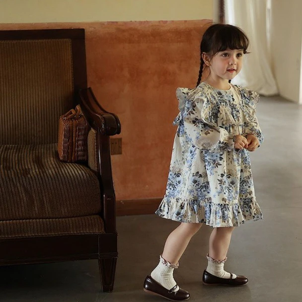 가을 시즌에 완벽한, 귀여움이 넘치는 여아 원피스