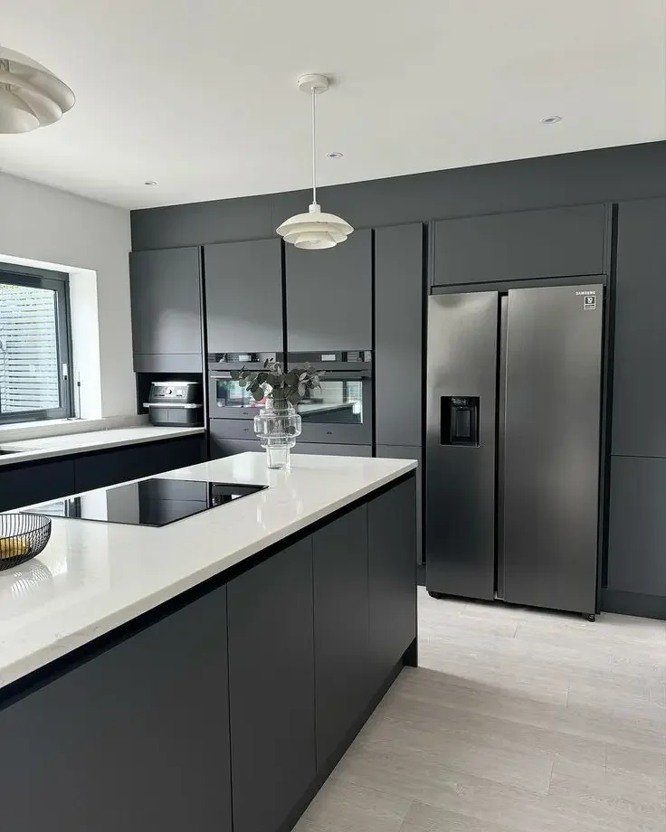 Modern Kitchen Design White Black Lacquer High End Flat Door Modular Kitchen Cabinets With Quartz Island