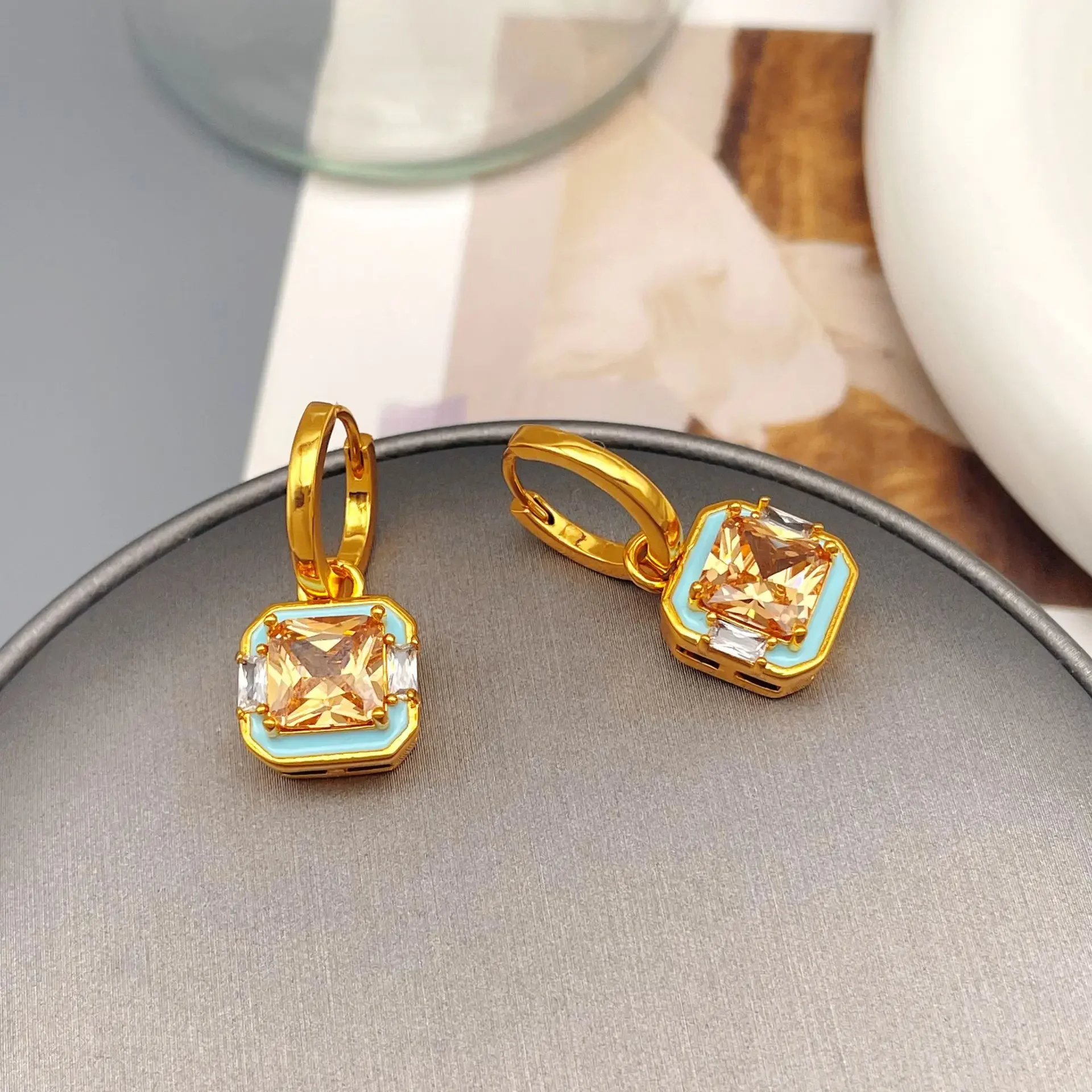 Retro Gloden Square Hoop Earrings  For Women French style Luxury Zircon Eardrop Trendy Wedding Jewelry