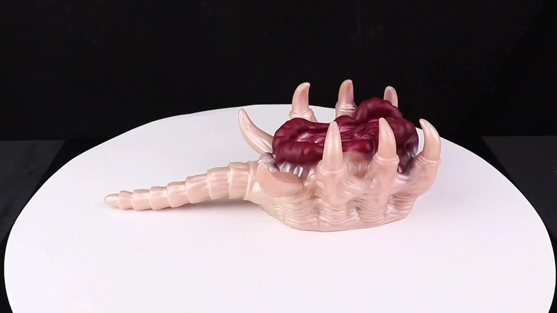 Яна Ковальскихтің жалаңаш суреттері