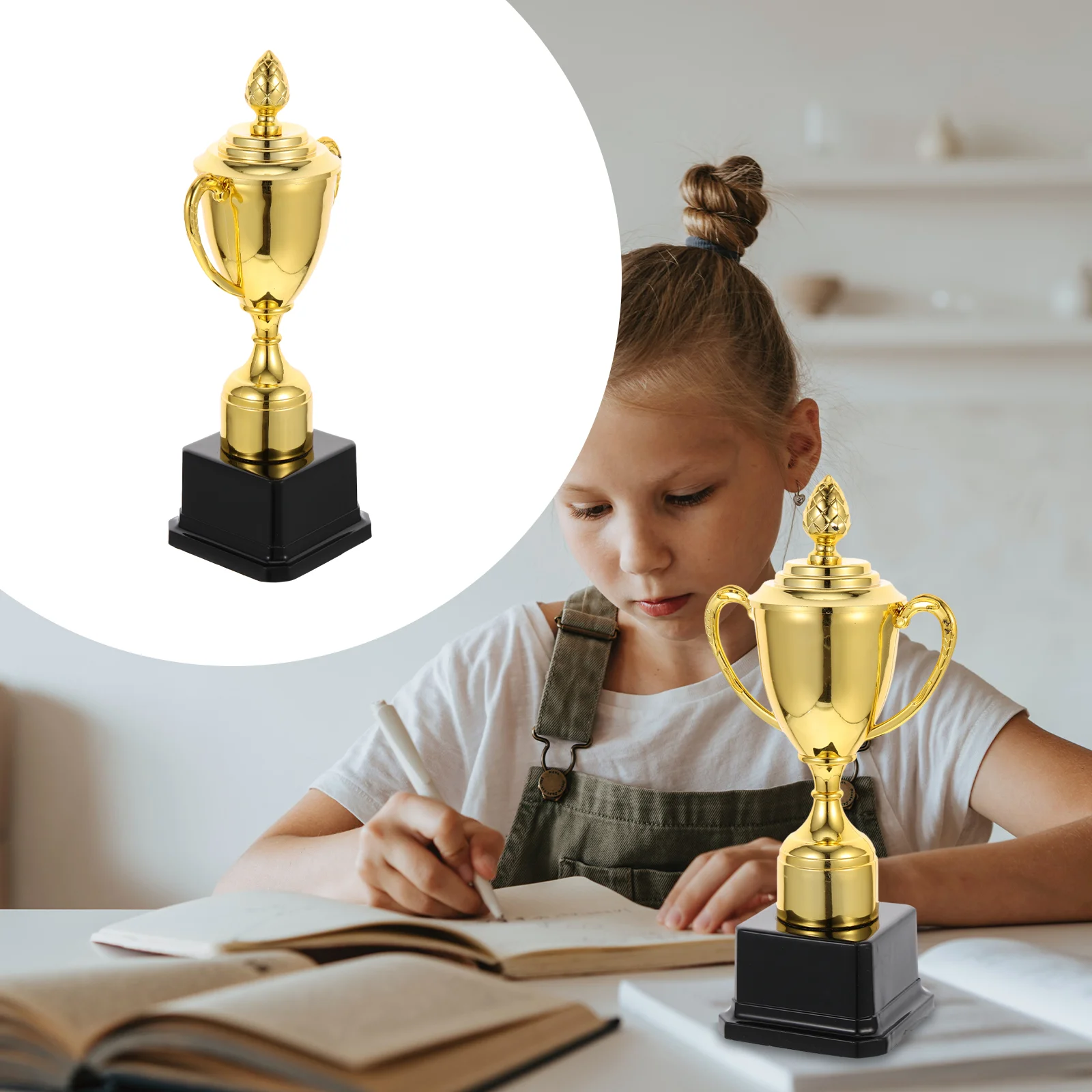 

Creative Trophy Kindergarten Children Company Trophy Decor Football Accessories Multi-Function Award Trophy Prize Trophy Game