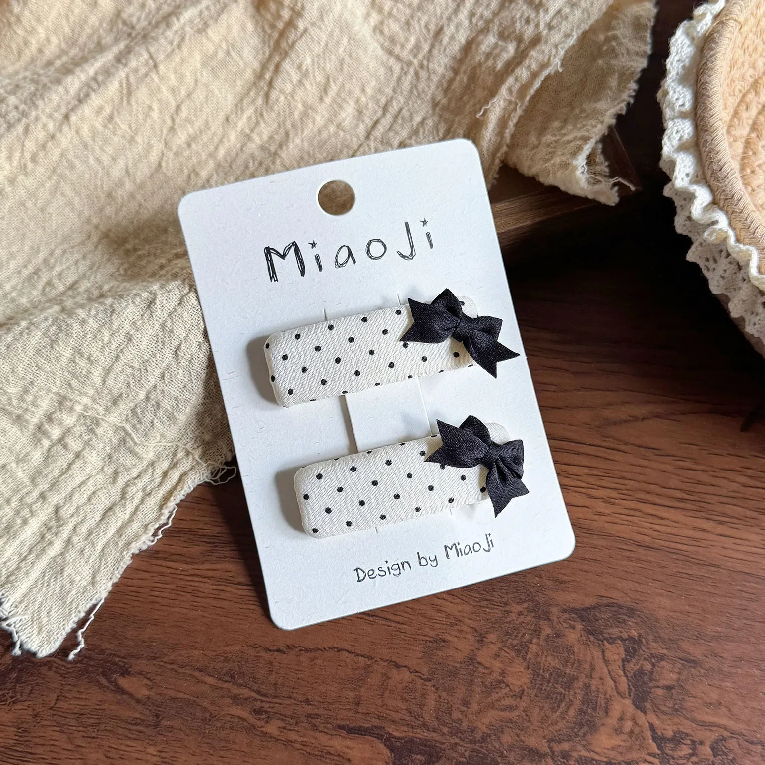 2pcs Little Girl Black and White Polka Dots Love Hairpin Bow Hair Band Baby Side Bangs Clip Broken