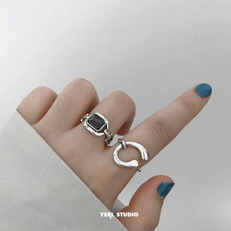 Vintage Fashionable Black Zirconia C Ring Women's S925 Silver Open Ring Hip Hop Punk Finger Ring Simple Letter C Ring