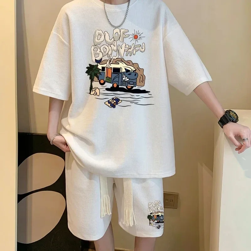 thumbnail image 1 of Conjunto de moda coreana para hombre, con estampado de gofres, camiseta de manga corta y pantalones cortos, conjunto deportivo de 2 piezas, chándal de moda de verano, 1 of 4