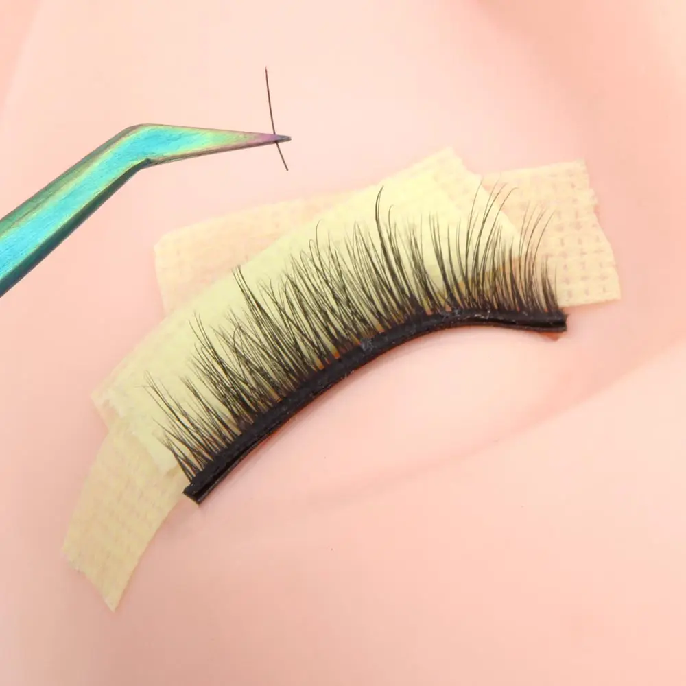 Eyelash Extension Tape 3/5Rolls Eyelash Extension Tape Lint Breathable Non-woven Cloth Adhesive Eyelash Tape Micropore False Lashes Patch Makeup Tools