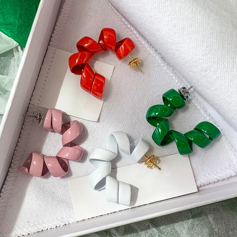 

Trend Famous Brand Pink Red White Green Telephone Circle Twist Earrings For Women High Quality Designer Jewelry Party Runway