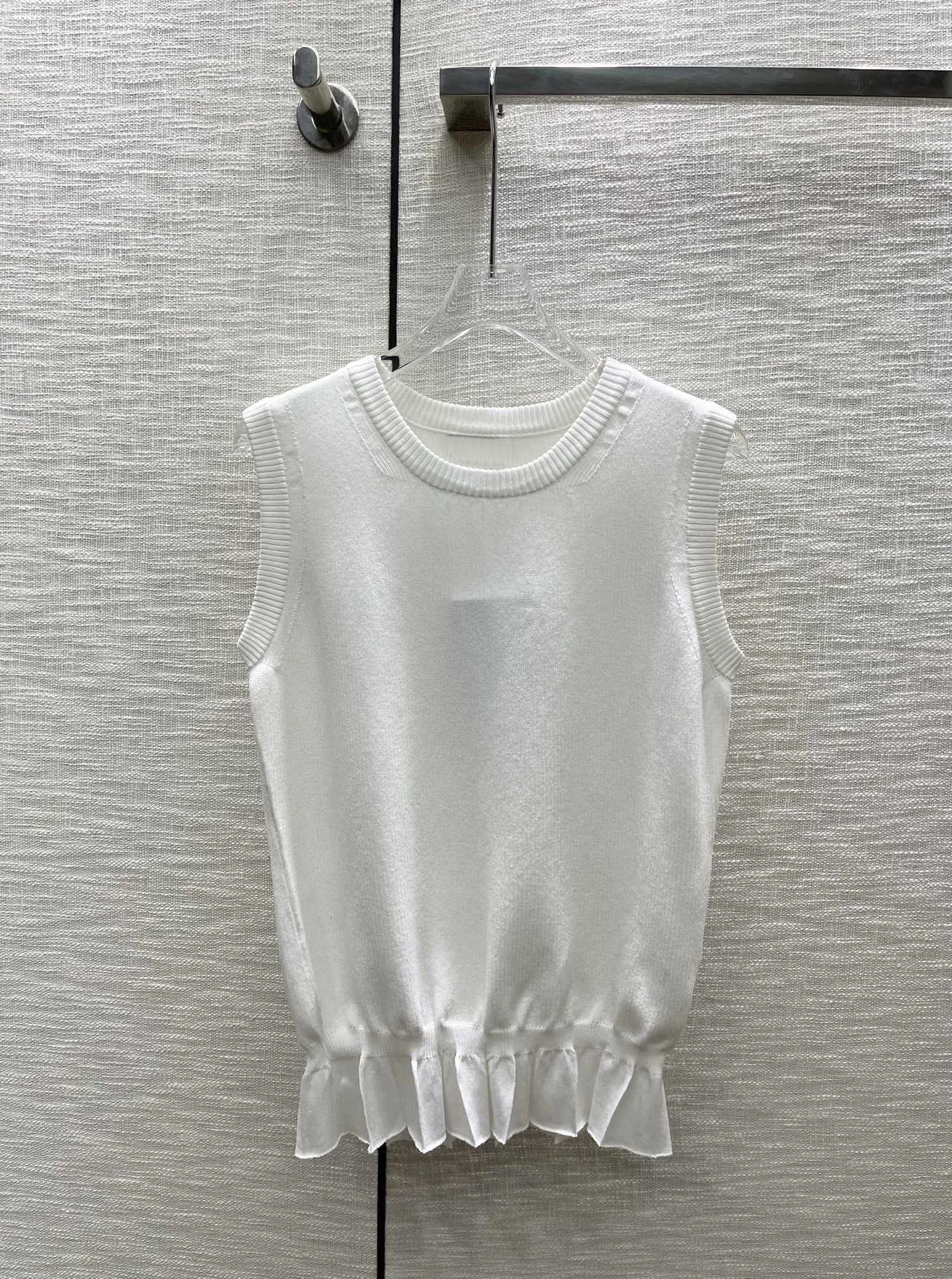 

Ruffle waist waist knitted vest versatile fashion 2023 summer new hot 0307