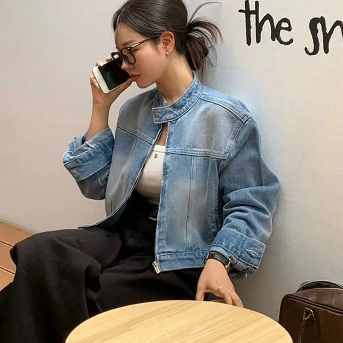패션 스타일링의 새로운 지평을 여는 AI.Fashion 여성용 데님 재킷