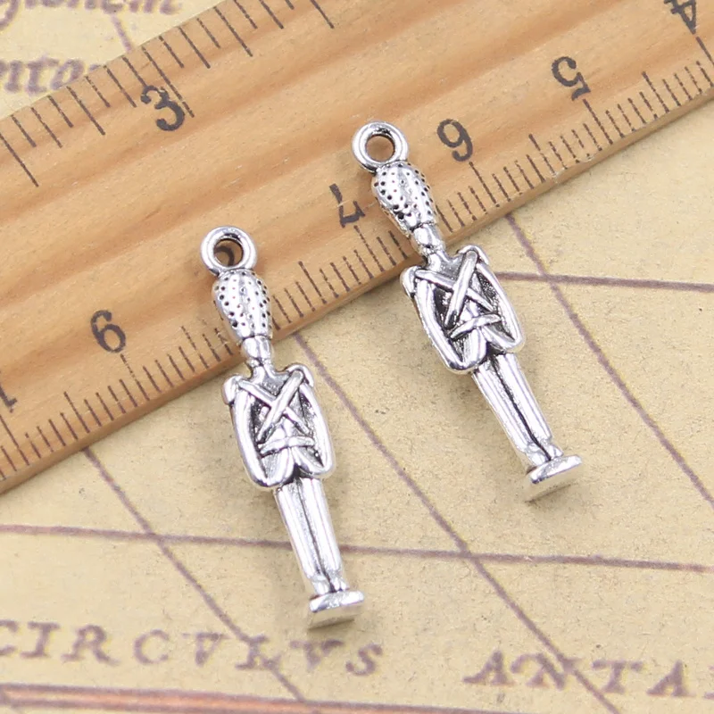 20pcs 매력 군인 가드 31x7mm 골동품 실버 컬러 펜던트 DIY 수제 티베트어 찾기 보석 만들기