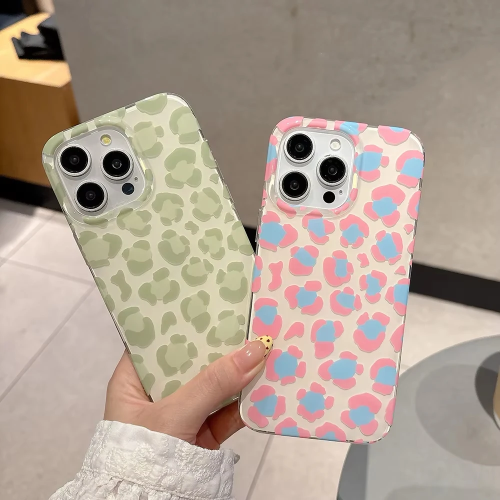 Chic Leopard Print Phone Case with Green-Pink Design and Leather Texture