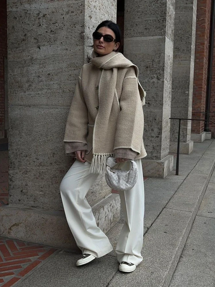 cappotto con sciarpa