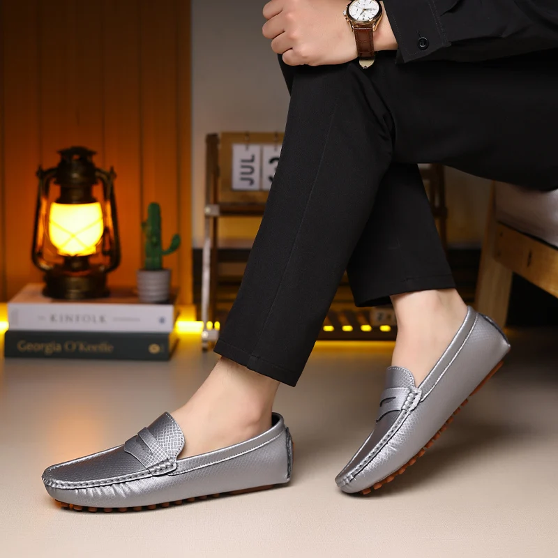 HKDQ Blue Men's Leather Loafers Fashion Casual Comfort Breathable Moccasins For Men Luxury Designer Slip-on Flat Pedal Shoes Man