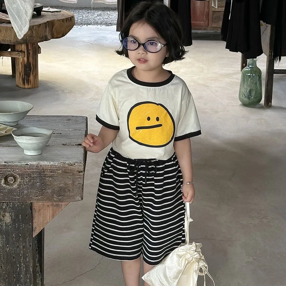 

Toddler Girls Summer 2PCS Clothes Set Cartoon Smile Print Black Edge Short Sleeve Tees Striped Pants Suit Children Girls Outfits