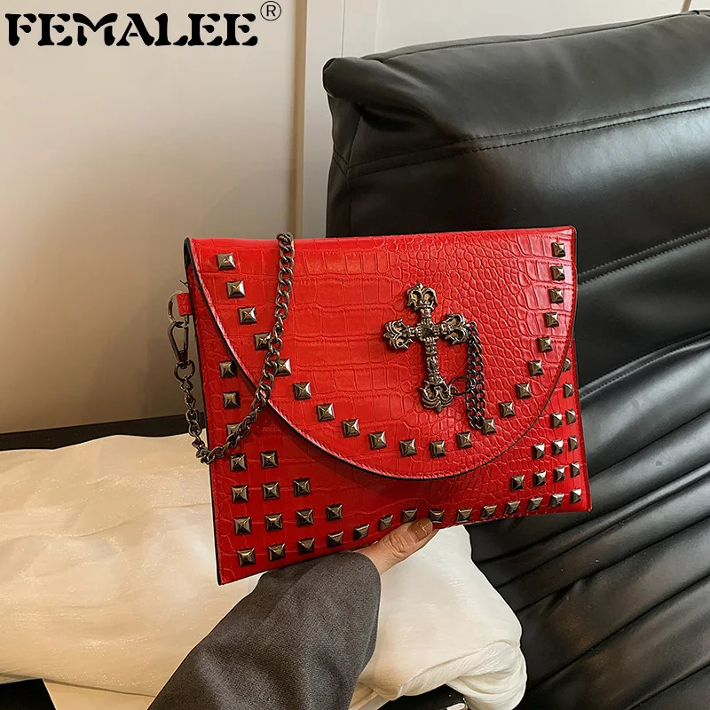 

Новинка, вечерние клатчи FEMALEE для женщин, роскошные брендовые сумки-конверты в стиле панк-рок с заклепками на плечо, кожаные сумки с металлическим крестом