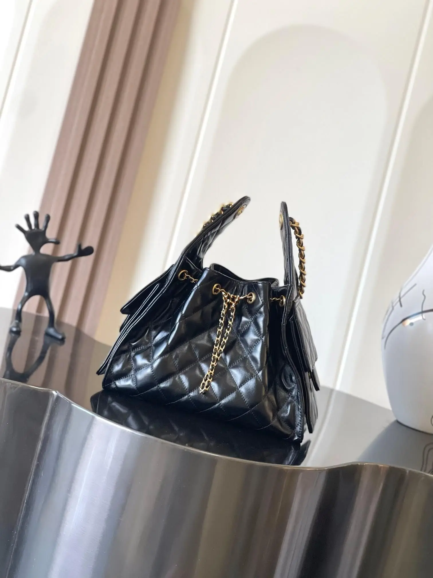 Caviar Cowhide Leather Shoulder Bag Interior