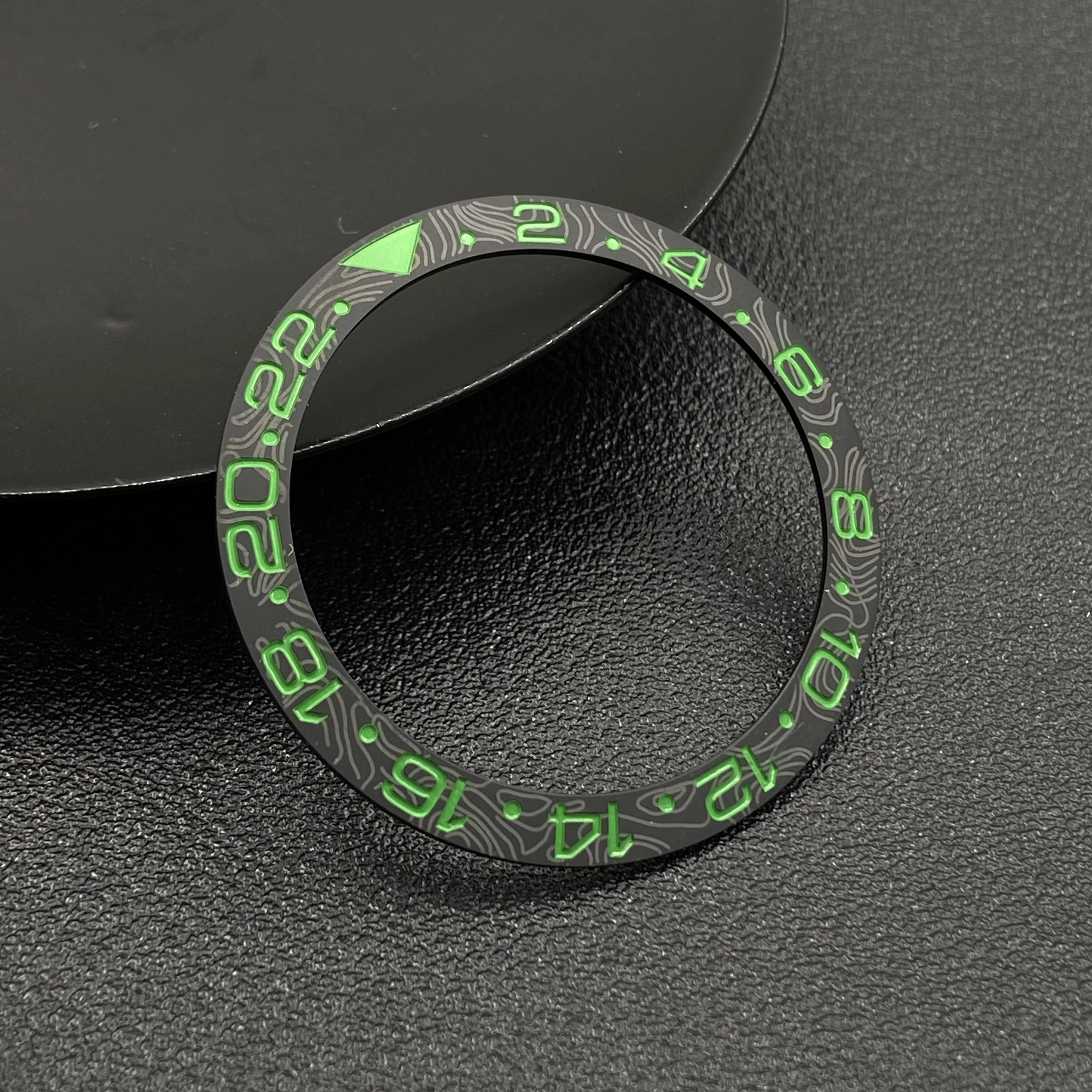 Ceramic Bezel Insert Ring with Carbon Fiber Design - Tilted Edge, 38x30.6mm