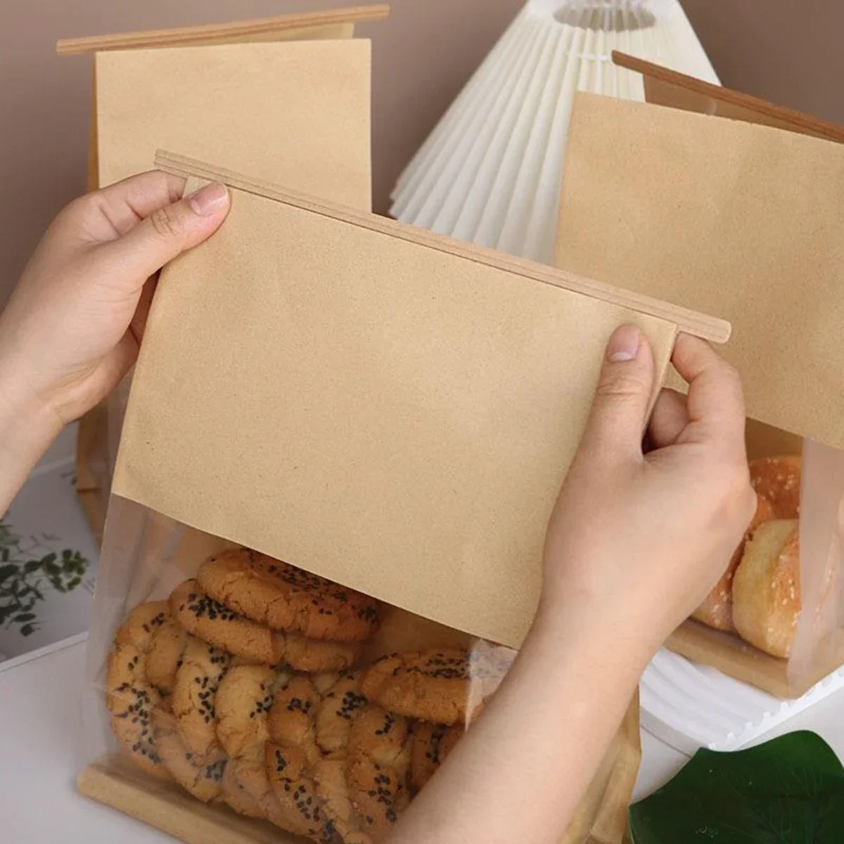 Kraft Paper Bread Bags with Window – Oil-proof food-grade bags for toast, cookies, and ... - SKU KBB23161 - UGI Packaging