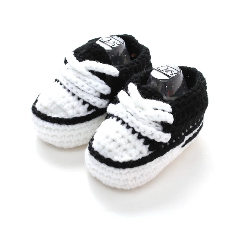 Handmade Baby Knitted Shoes for Boys Girls Soft Soled Newborn Shoes Spring Autumn Toddler Infant Boots Cute Prewalker Slippers 2