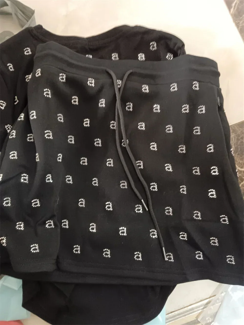 2024 New High Quality Summer Fashion Hot Diamond Set New Letter Short Sleeve T-shirt Top Half Skirt Short Skirt Two Piece Set