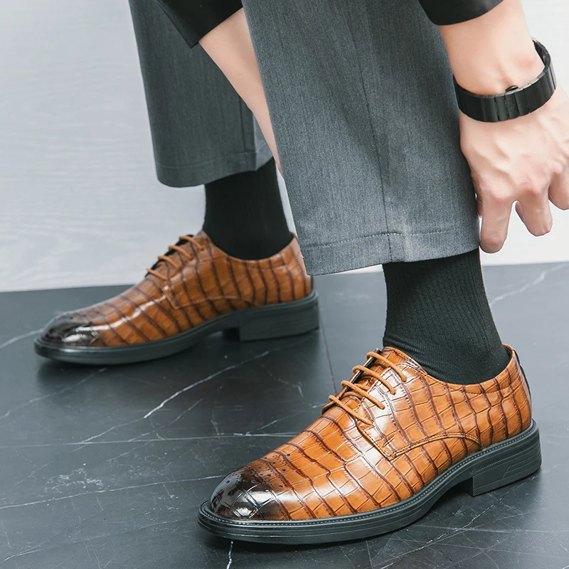 

Luxury Mens Leaher Shoes High Quality Men's Shoes Pointed Oxford Wedding Leather Men Dress Shoes 2023 Gentleman Office Man Shoes