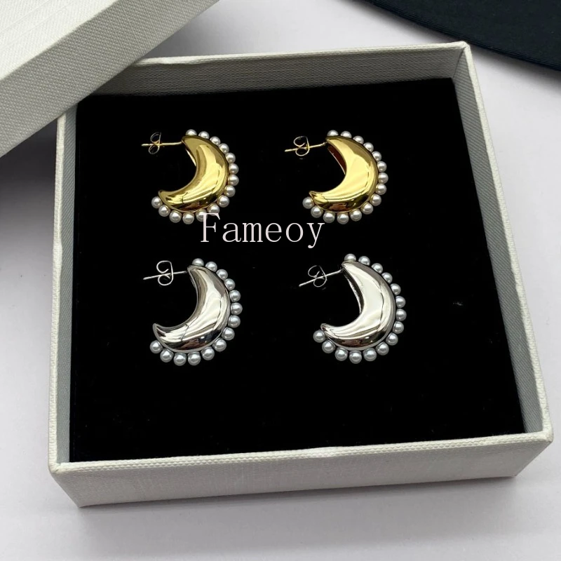 2024 Fashion Classic Geometry Women's Earrings