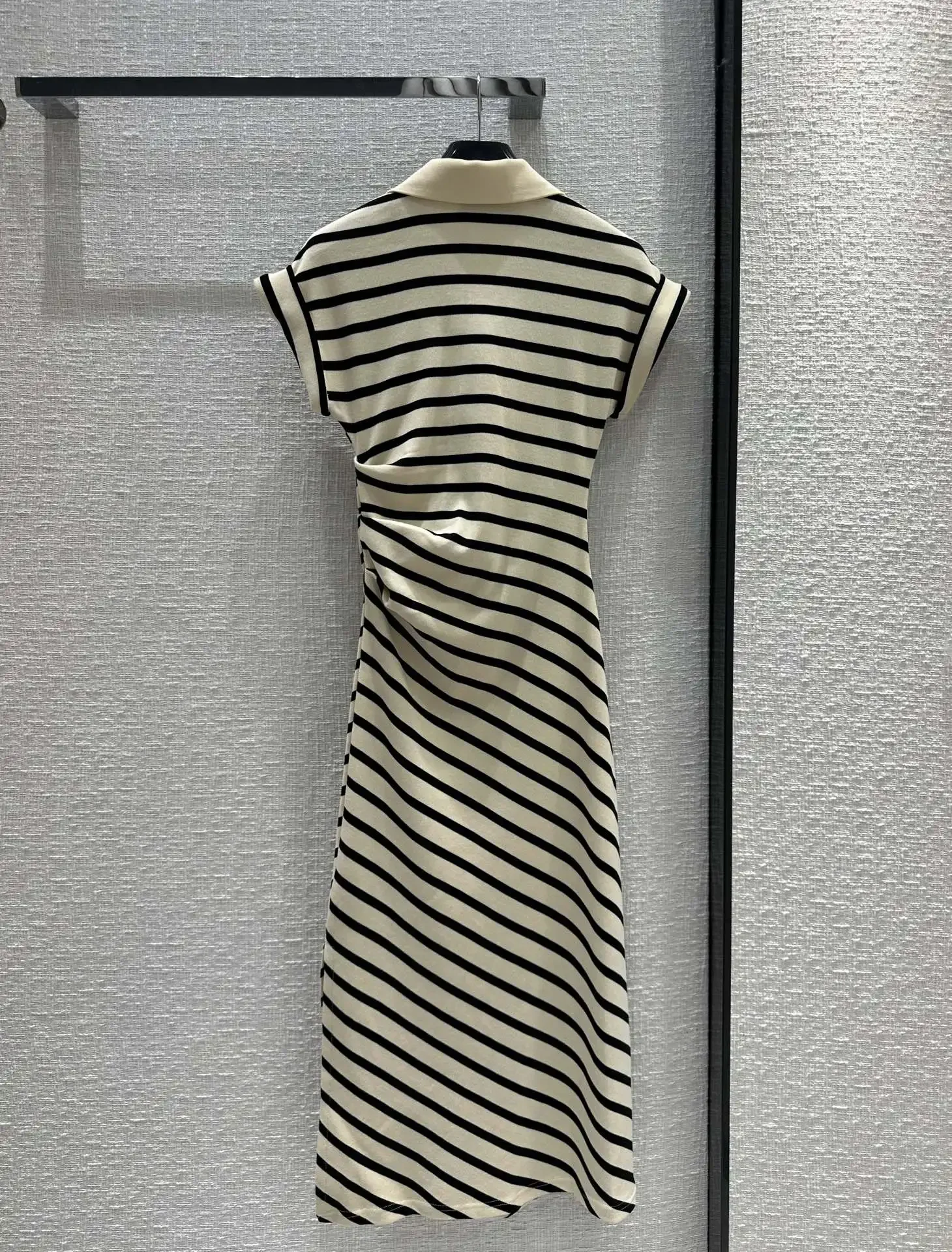 Женское приталенное платье-поло, длинное платье в полоску с воротником-Поло премиум-класса, лето 2023