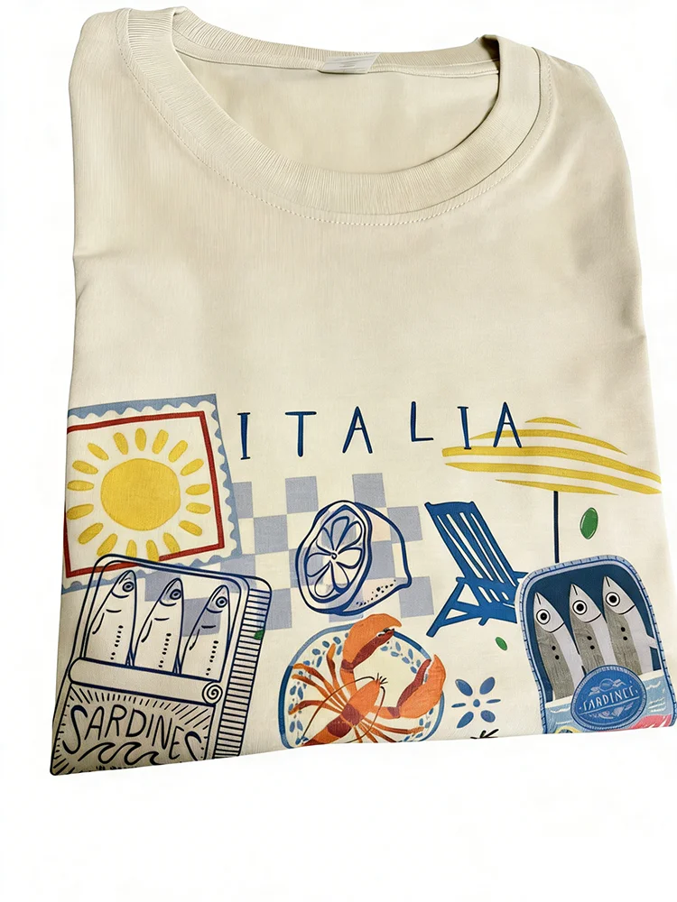 Capri Italia Retro Graphic Seafood Vacation Oversized Women's T-Shirt
