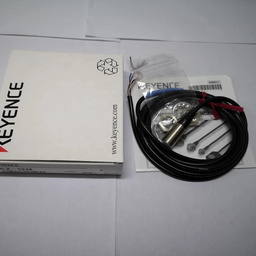 

KEYENCE Three-wire self contained amplifier proximity sensors EZ-12M Shielded Type M12, NPN New original